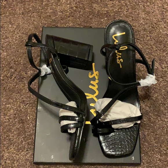 Lulus heels - Picture 2 of 7